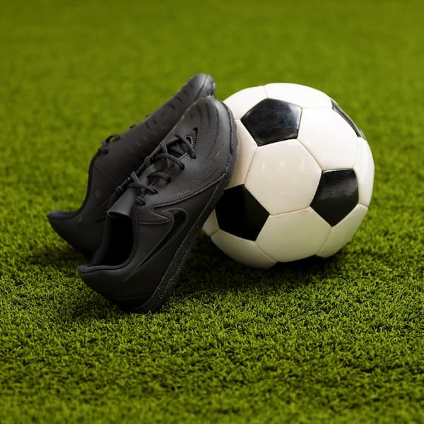 Chuteira Society Infantil Nike Phantom II Club