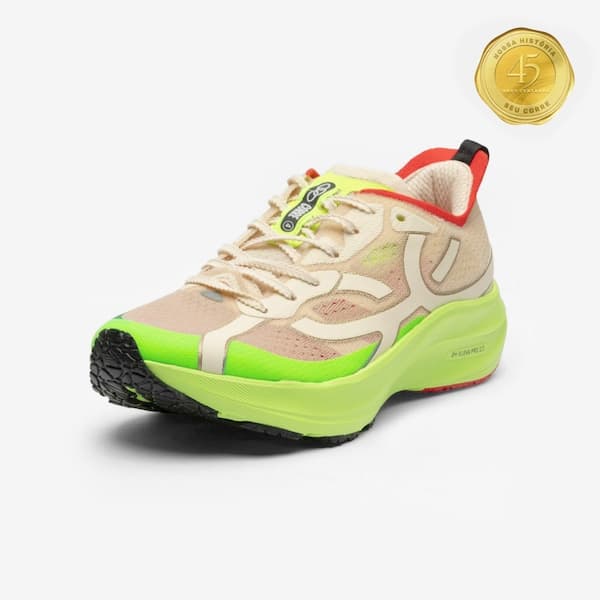 Olympikus Corre 4 Tênis de Corrida Unissex com detalhes em verde neon e bege.