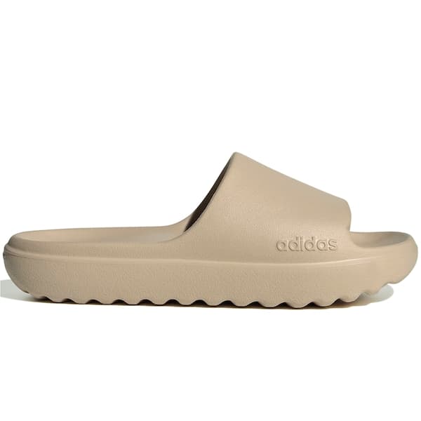 Chinelo slide Unissex Adidas Adilette Lumia bege contra fundo branco