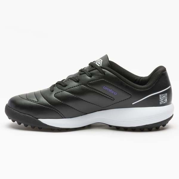 Chuteira Society Infantil Umbro BrFutsal preta com detalhes em roxo e assinatura Billy