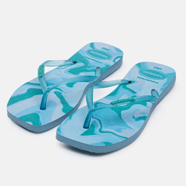 Havaianas Slim Square Jelly Flip Flops para mulheres, azul claro com estampa abstrata.