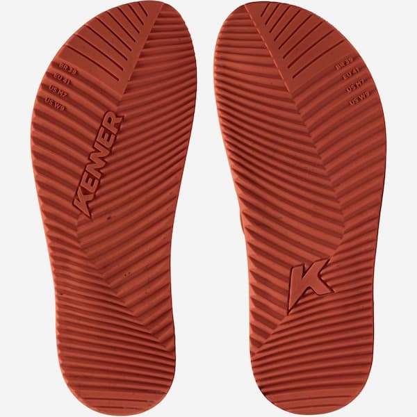 Chinelos Kenner Red Pro brancos com detalhes em vermelho e cinza