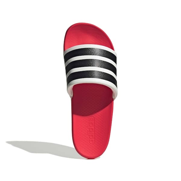 Adidas Adilette Comfort 2.0 flip flop preto e branco com três listras.