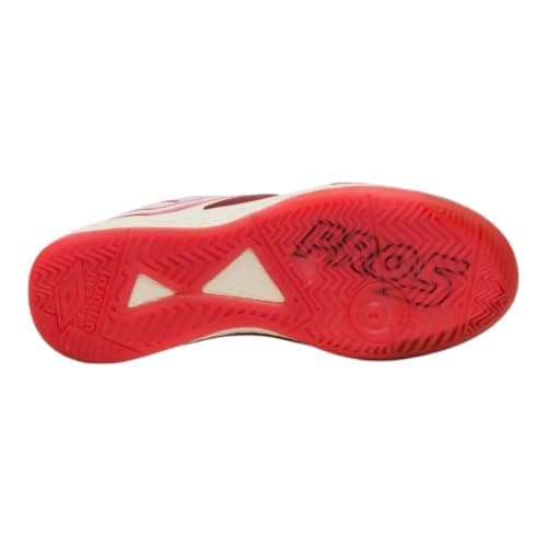 Sola vermelha da chuteira futsal Umbro Pro 5 Bump, com padrão de tração.