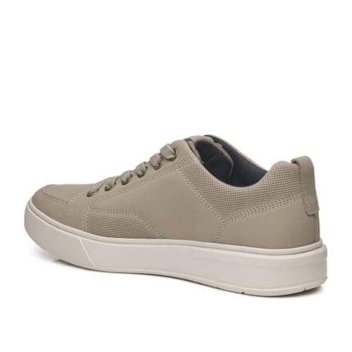 Tênis masculino Pegada Casual em couro legítimo, cor bege, estilo urbano.