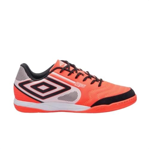 Chuteira Umbro Pro 5 Bump Club Futsal Coral 40, vista lateral, coral com detalhes em preto e branco.