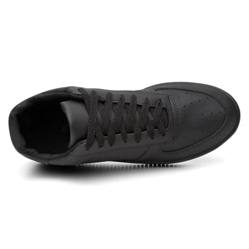 Tênis masculino preto com solado macio, mostrando o interior.