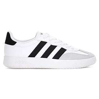 Tênis Adidas branco com três listras pretas e solado cinza