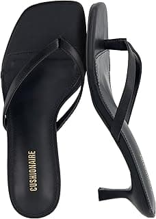 CUSHIONAIRE Sandálias Femininas Miami Kitten Com Salto Fino + Espuma Viscoelástica, Larguras Amplas Disponíveis, Ébano 8,5