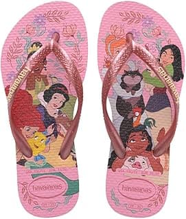 Chinelos infantis Havaianas com estampas de personagens de desenhos animados