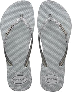 Chinelos Havaianas Slim Glitter Edge prata com tiras de glitter, fundo branco