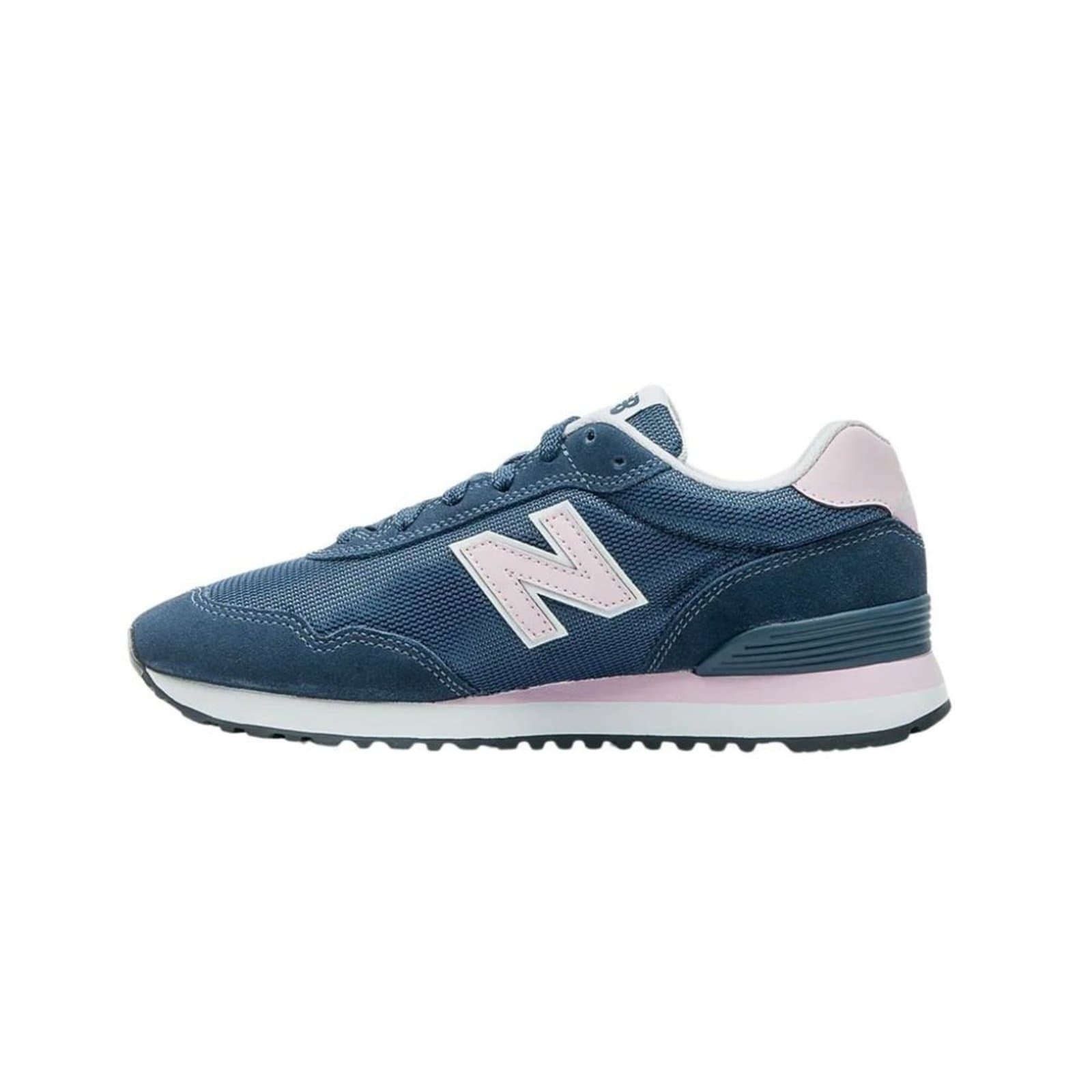 Lateral do tênis New Balance 515v2 feminino azul marinho com detalhes rosa e branco.